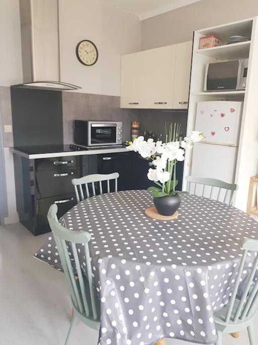 Apartment Chez Jerome Et Elodie Perros-Guirec